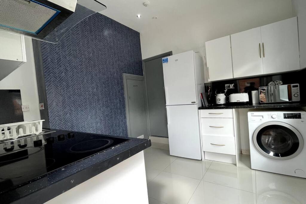 Luxury 2 Bed Duplex Apartment By Yo Room! - Leicester City- Free Parking Exterior foto