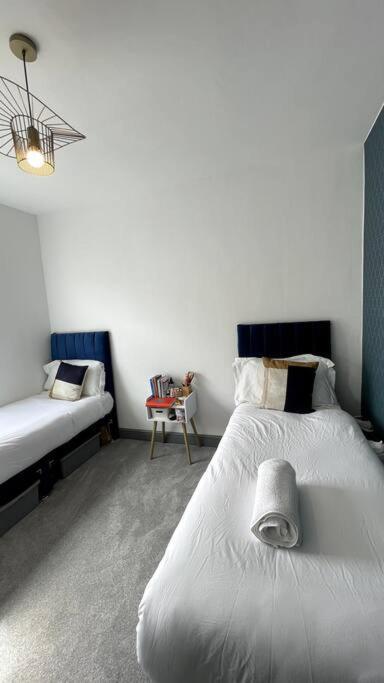 Luxury 2 Bed Duplex Apartment By Yo Room! - Leicester City- Free Parking Exterior foto